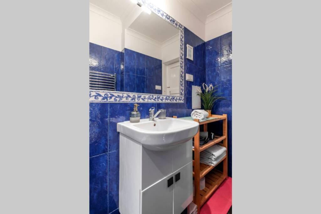 Blue Peace-Apartment With Free Parking In Center For 1-6 People Krakow Exterior photo